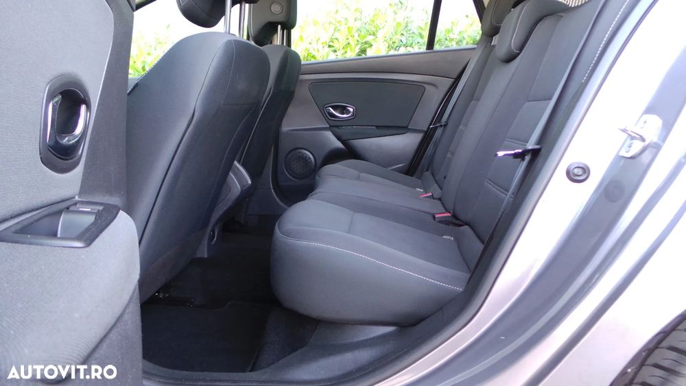 Renault Megane - 13