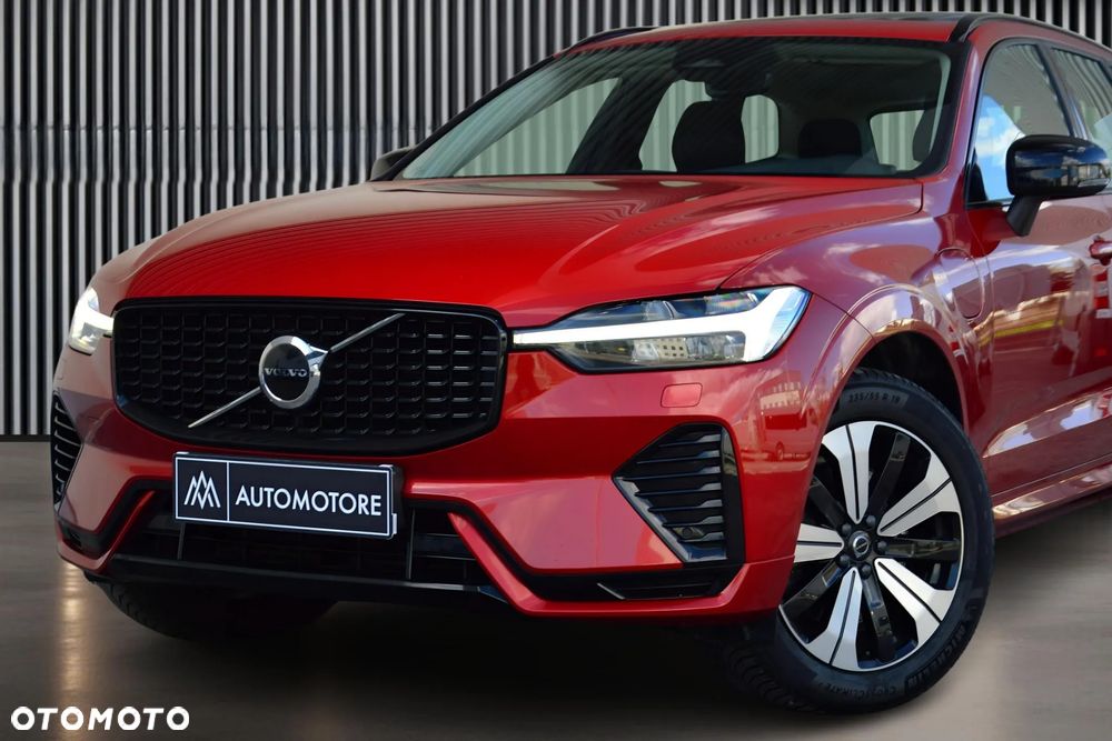 Volvo XC 60 T8 Plug-In Hybrid AWD Plus Dark - 2