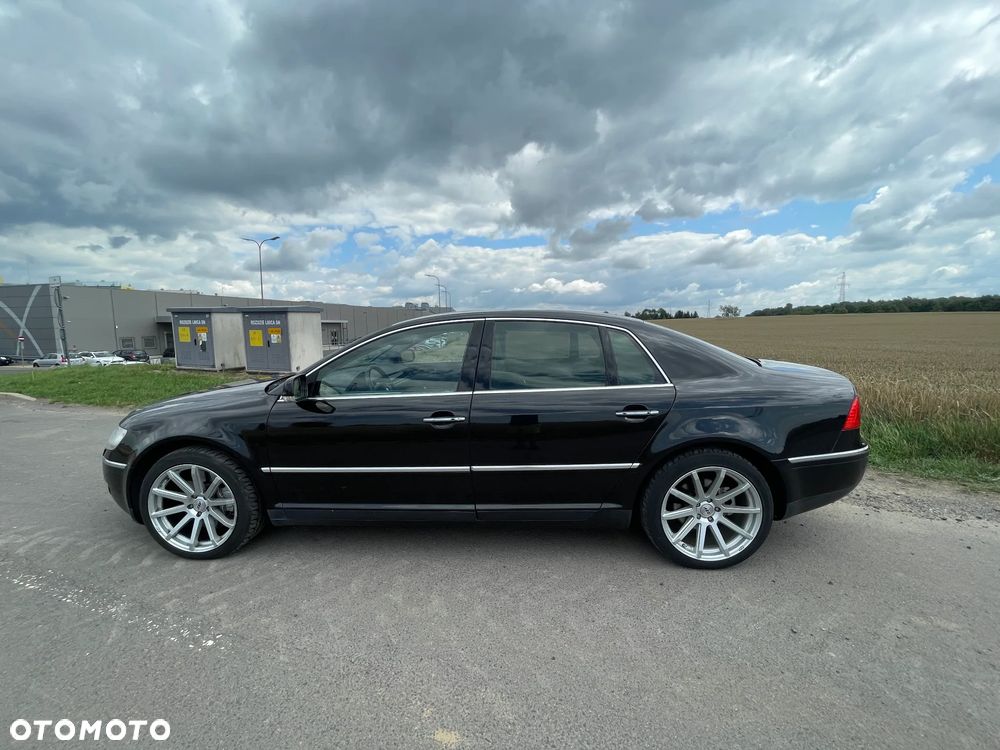 Volkswagen Phaeton 4.2 V8 4Mot (5 os.) - 10