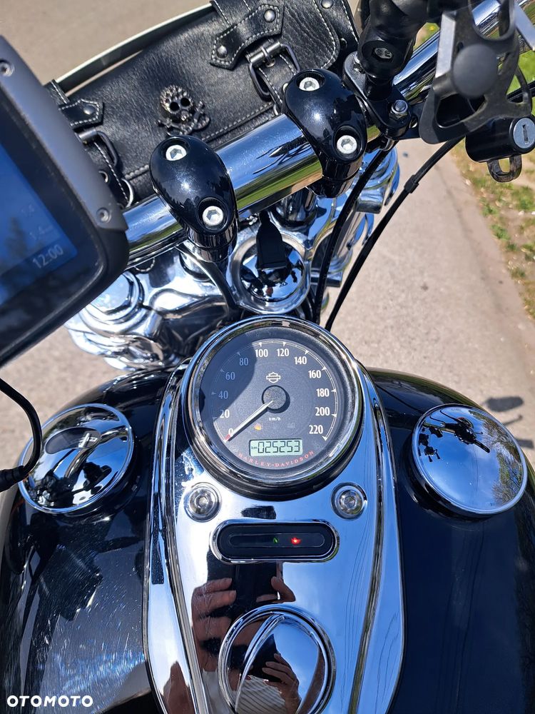 Harley-Davidson Dyna Wide Glide - 10