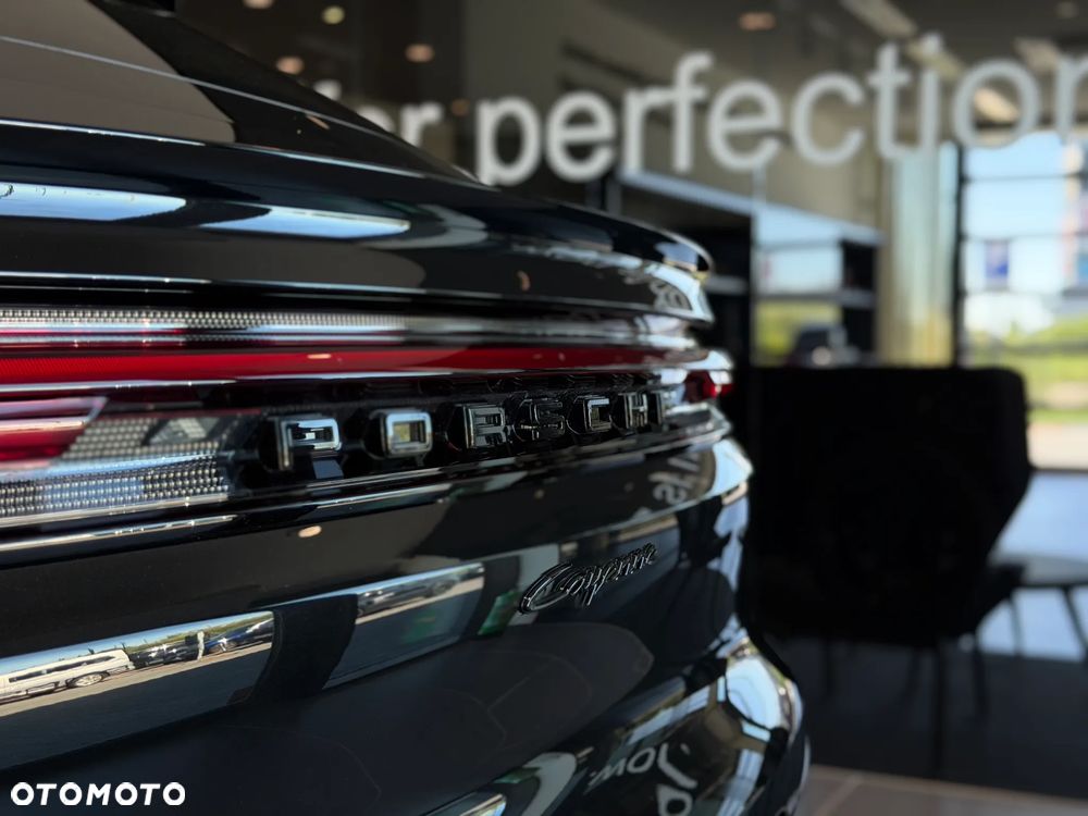 Porsche Cayenne E-Hybrid PHEV Black Edition - 13