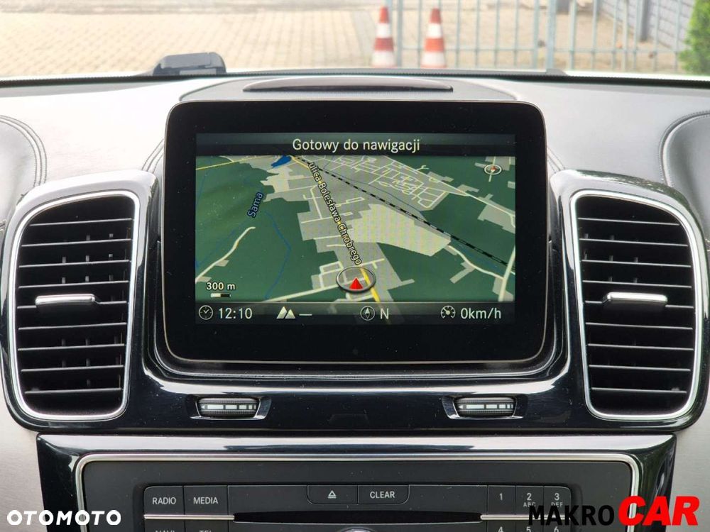 Mercedes-Benz GLE - 14