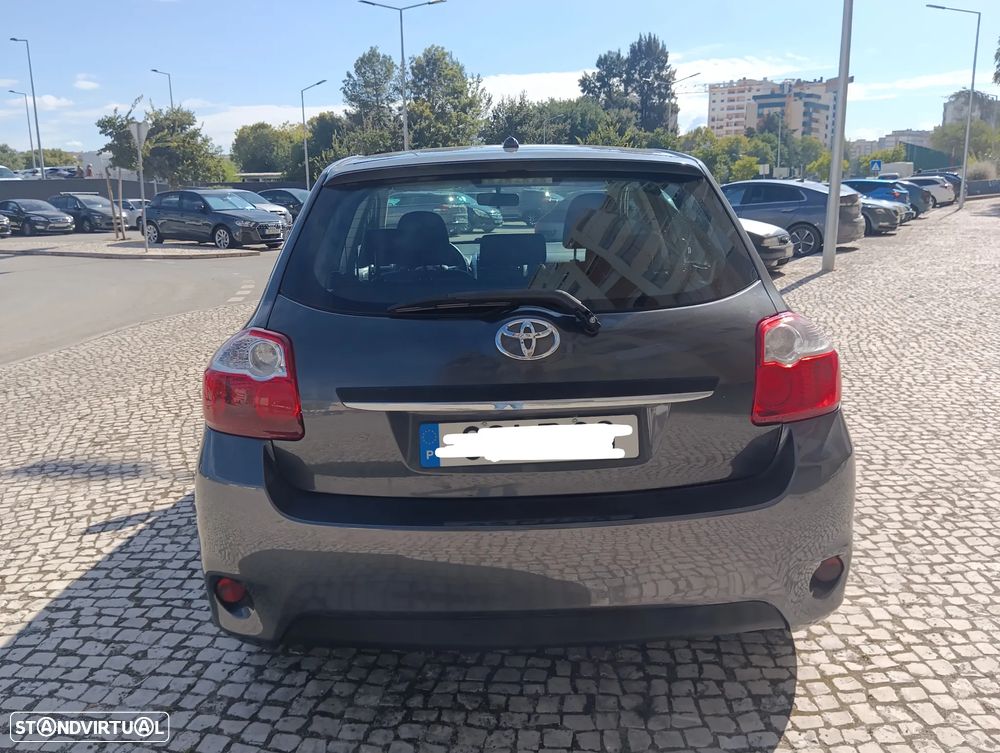 Toyota Auris 1.33 VVT-i - 15