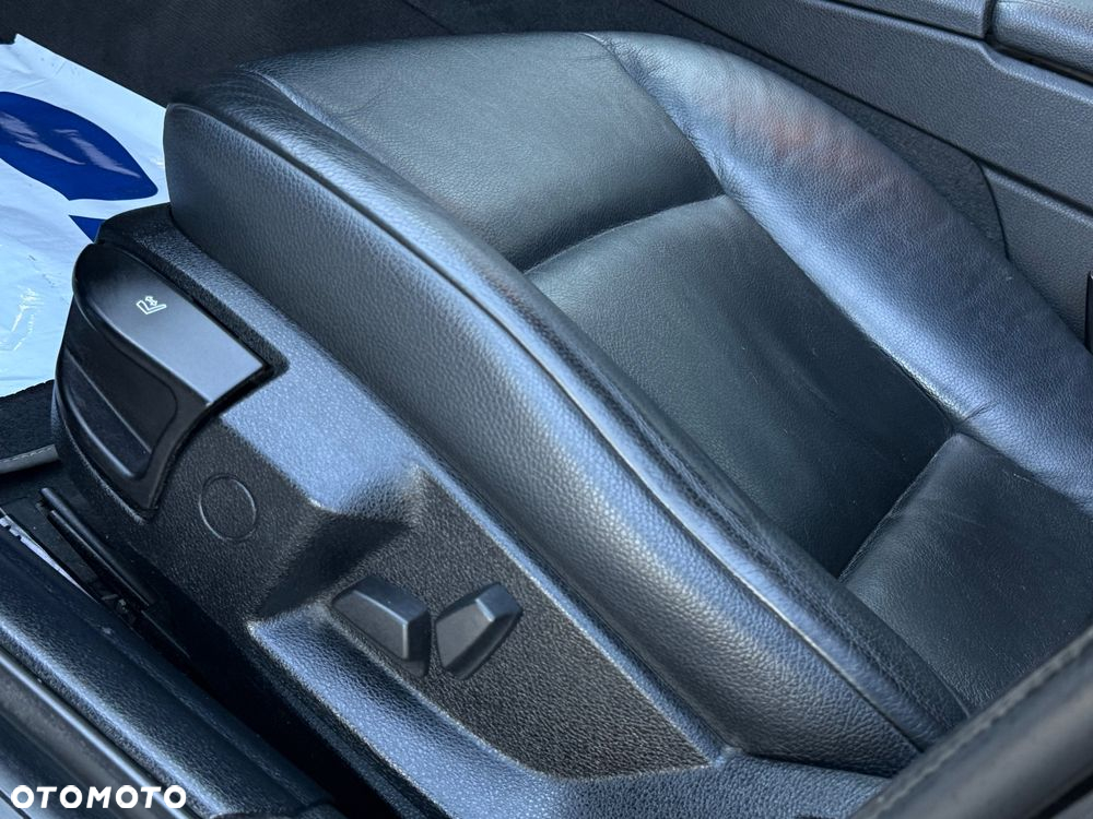 BMW Seria 5 520d Touring - 14
