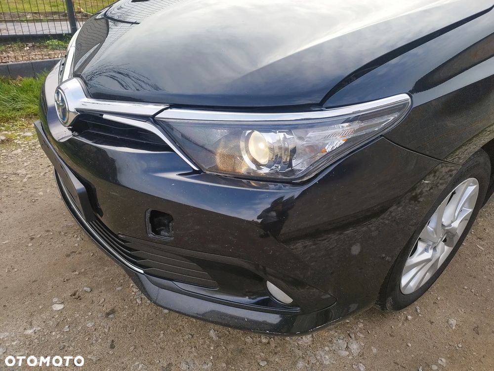 Toyota Auris 1.8 Life - 12