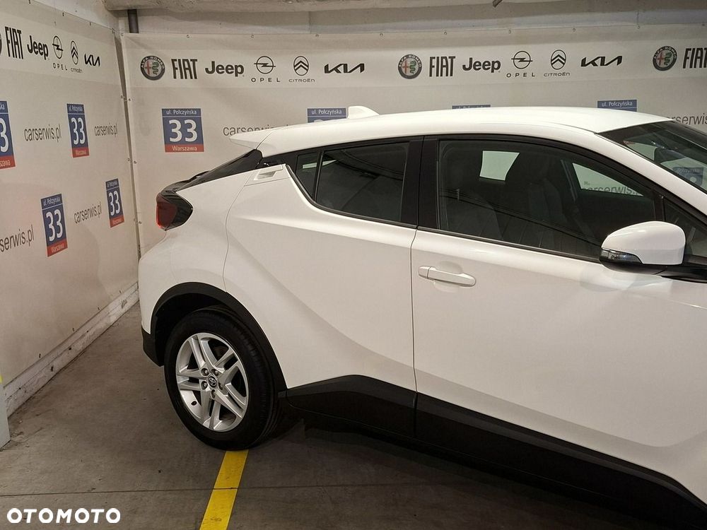 Toyota C-HR - 11