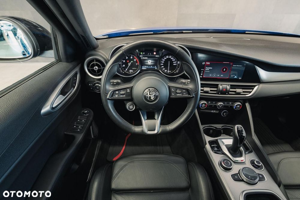 Alfa Romeo Giulia 2.0 Turbo Veloce Q4 - 12
