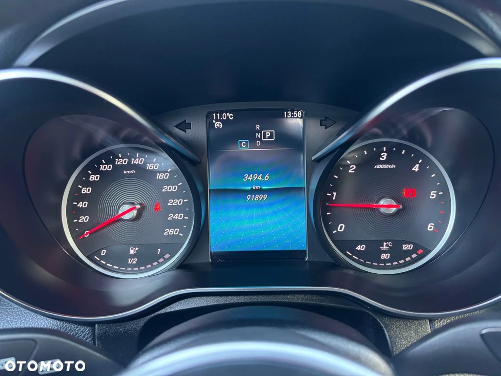 Mercedes-Benz GLC 220 d 4Matic 9G-TRONIC Exclusive - 33