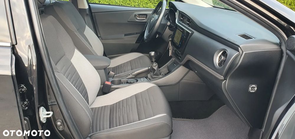 Toyota Auris 1.2 Turbo Edition-S - 33