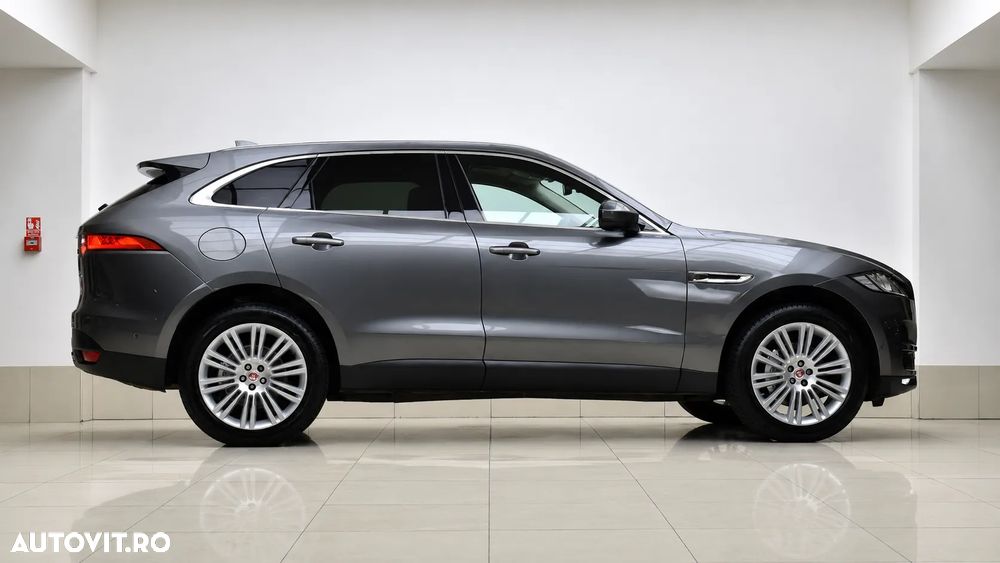 Jaguar F-Pace P250 AWD SE - 2