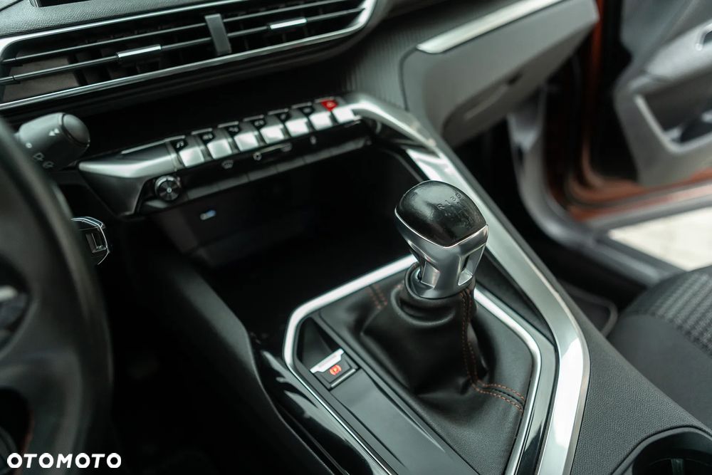 Peugeot 3008 - 31