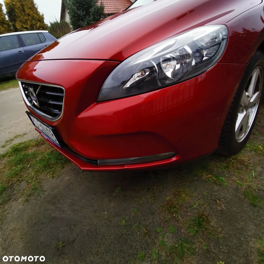 Volvo V40 D2 - 11