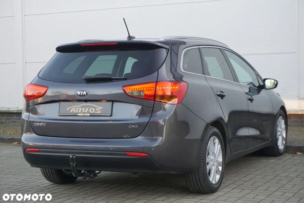Kia Ceed - 16