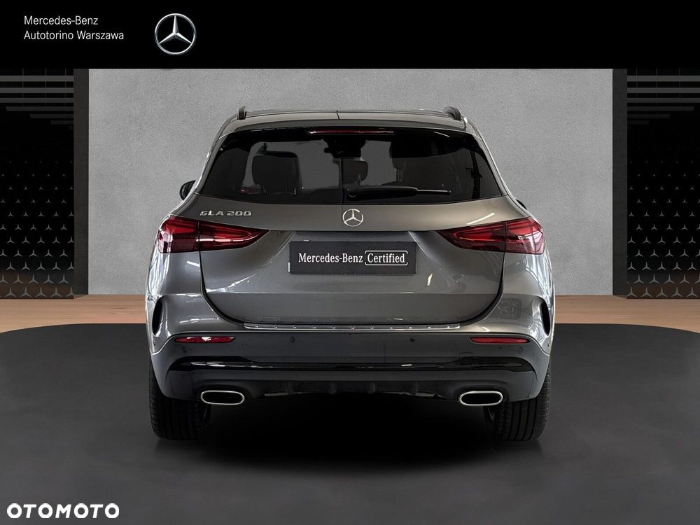 Mercedes-Benz GLA - 5