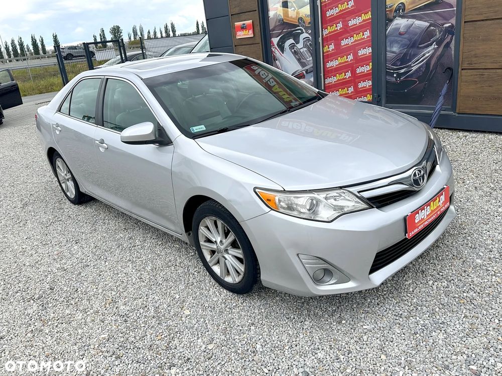 Toyota Camry 3.5 V6 XLE - 3