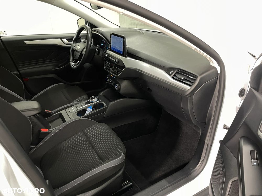 Ford Focus 1.0 EcoBoost Trend Edition - 9