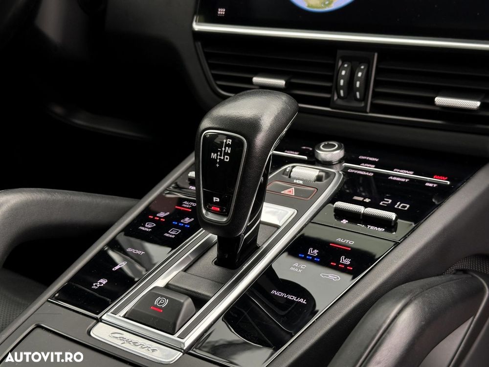 PORSCHE Cayenne 2018 — imagine 12