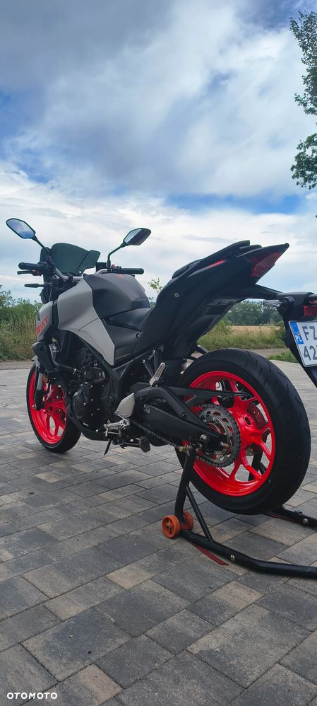Yamaha MT - 5