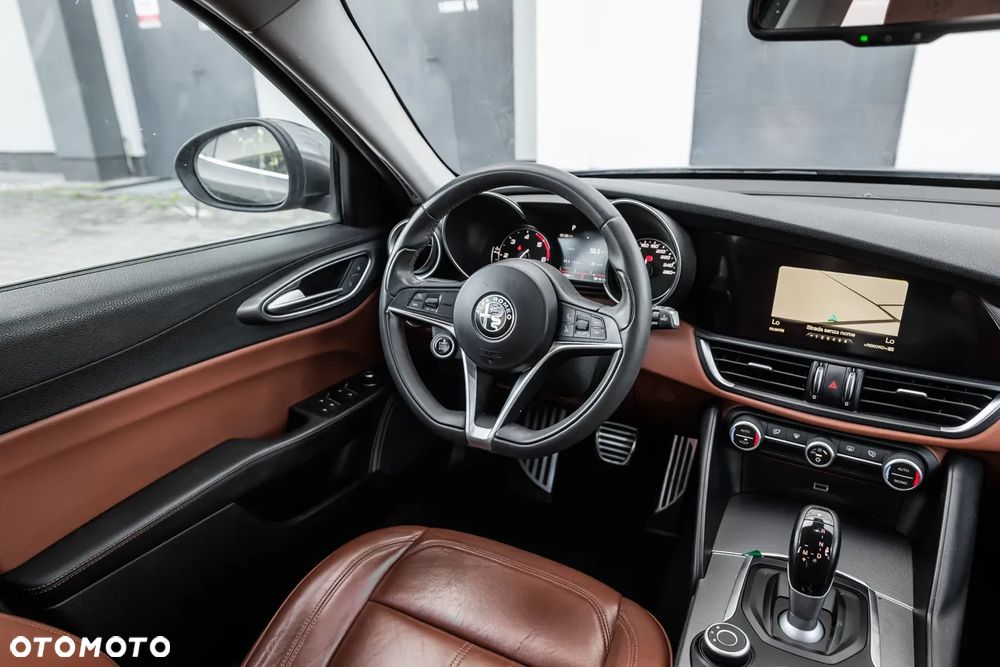 Alfa Romeo Giulia 2.2 Diesel AT8 Advanced Efficiency - 28