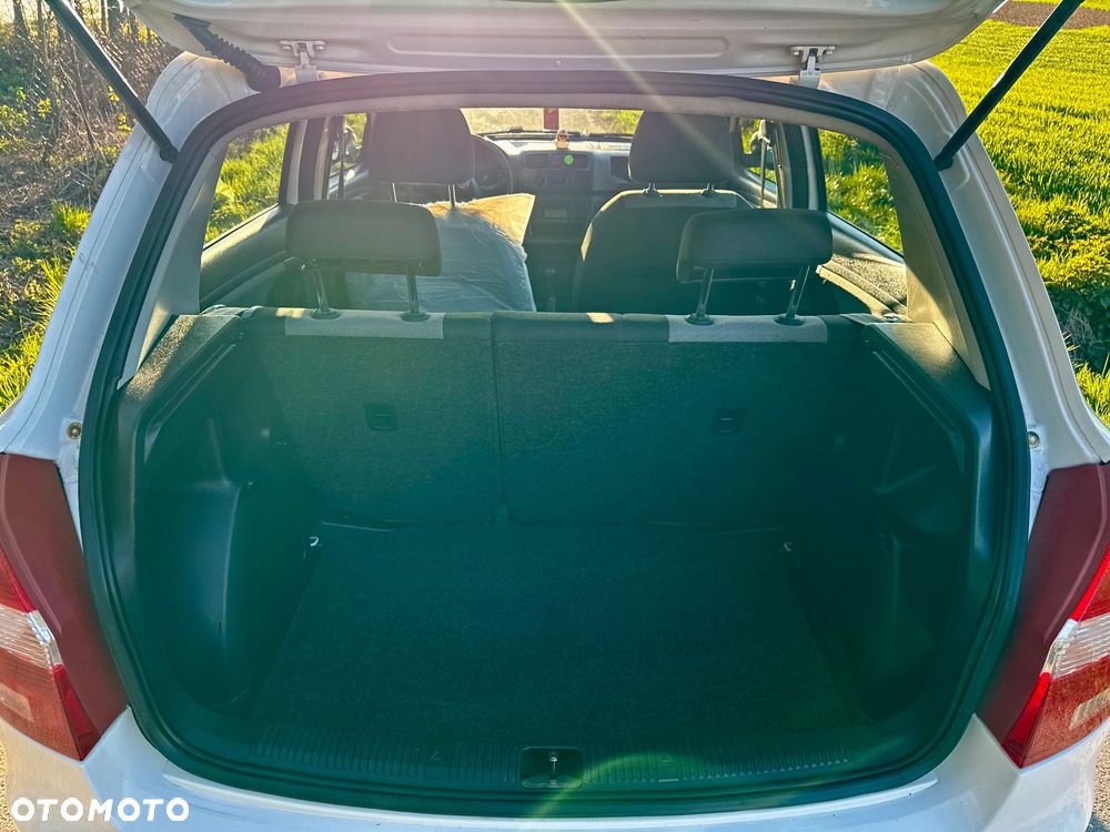 Skoda Fabia 1.6 TDI DPF Ambition - 14