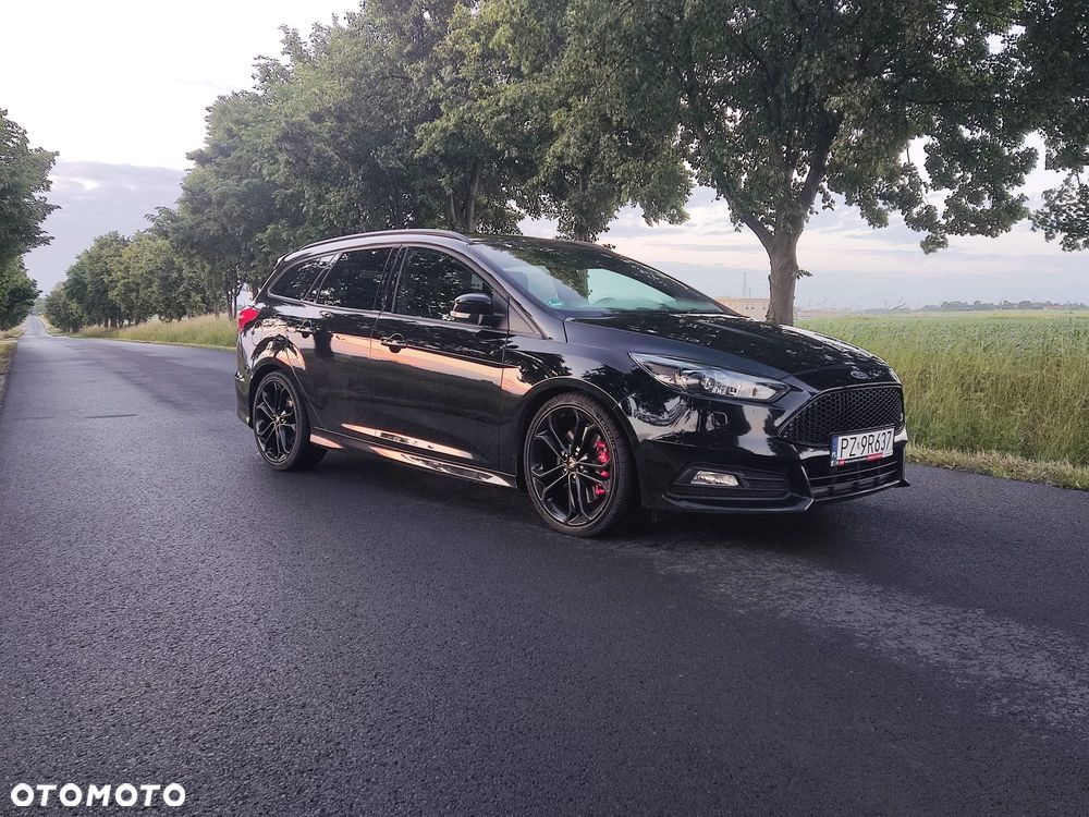 Ford Focus - 1