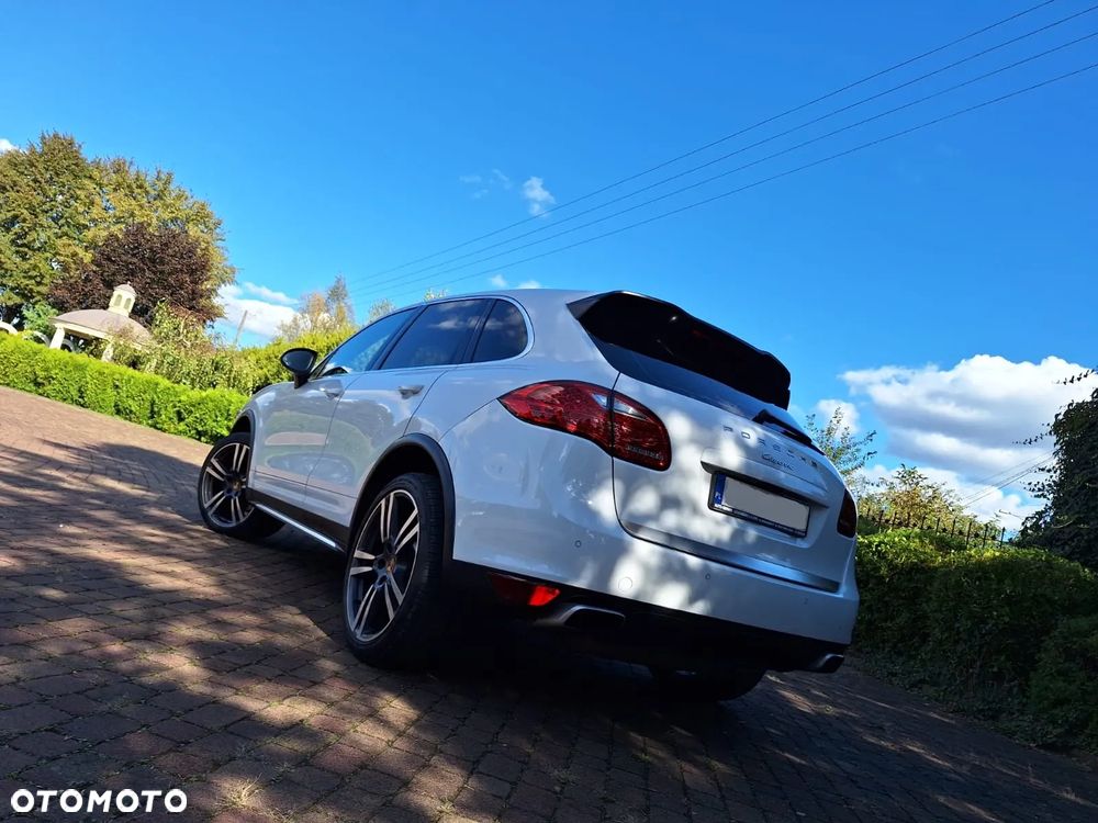 Porsche Cayenne - 35