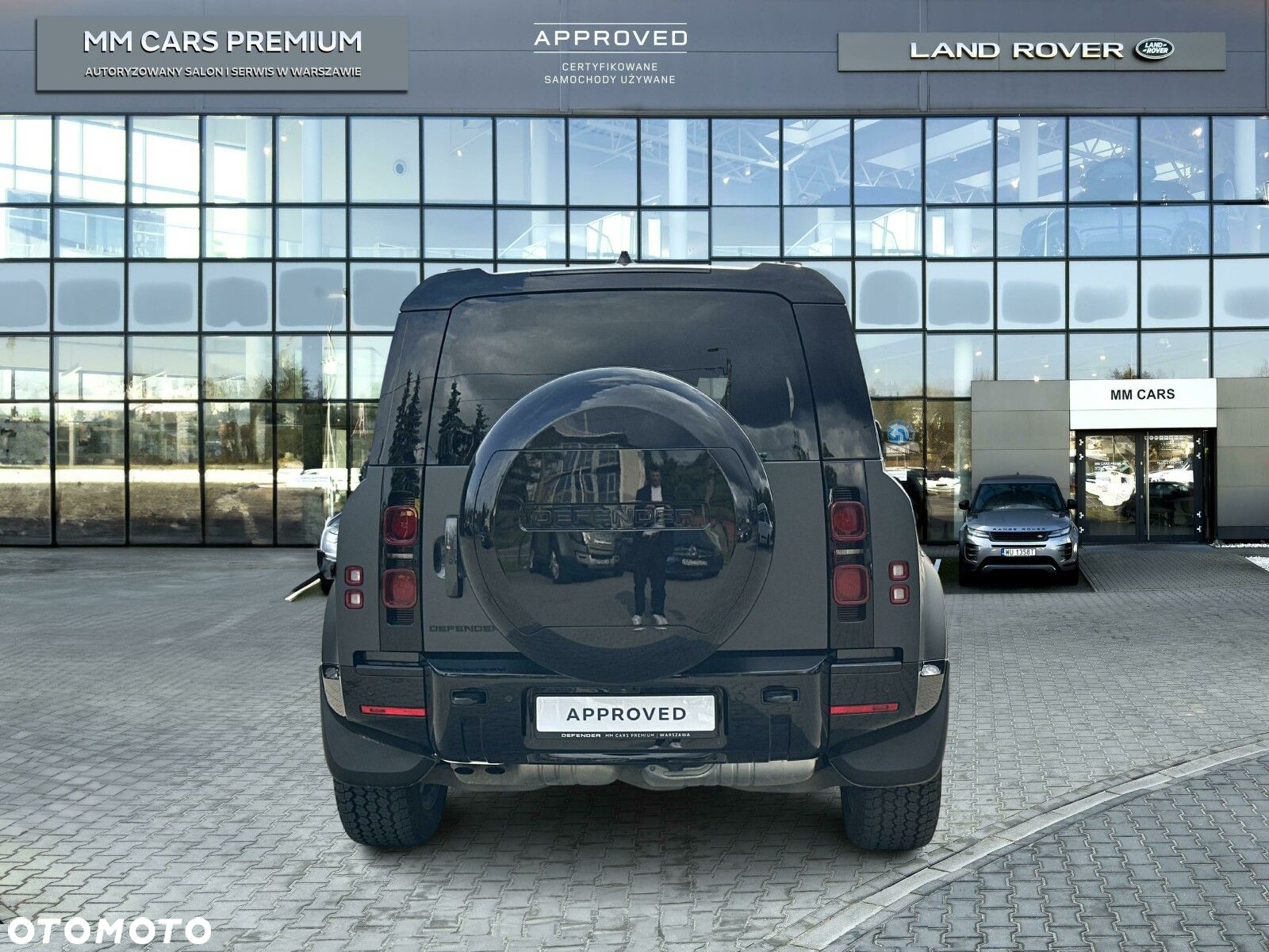 Land Rover Defender - 9