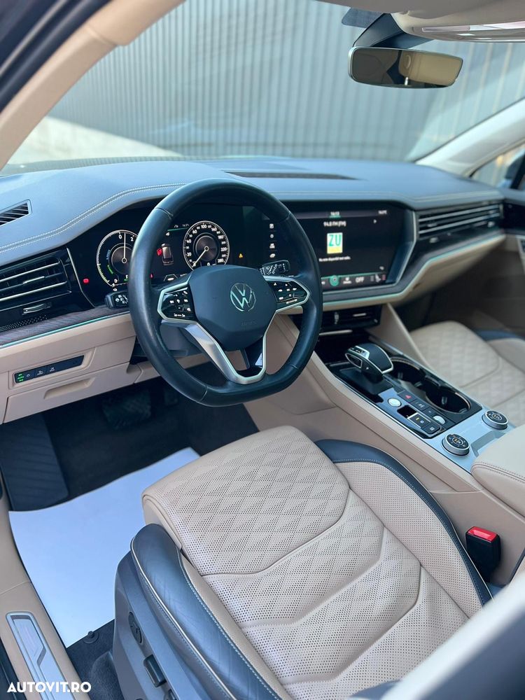 Volkswagen Touareg 3.0 V6 e-Hybrid 4Motion Aut. Elegance - 7