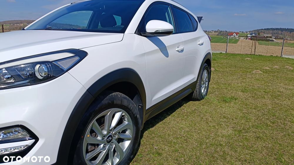 Hyundai Tucson 1.7 CRDI BlueDrive Style 2WD - 9