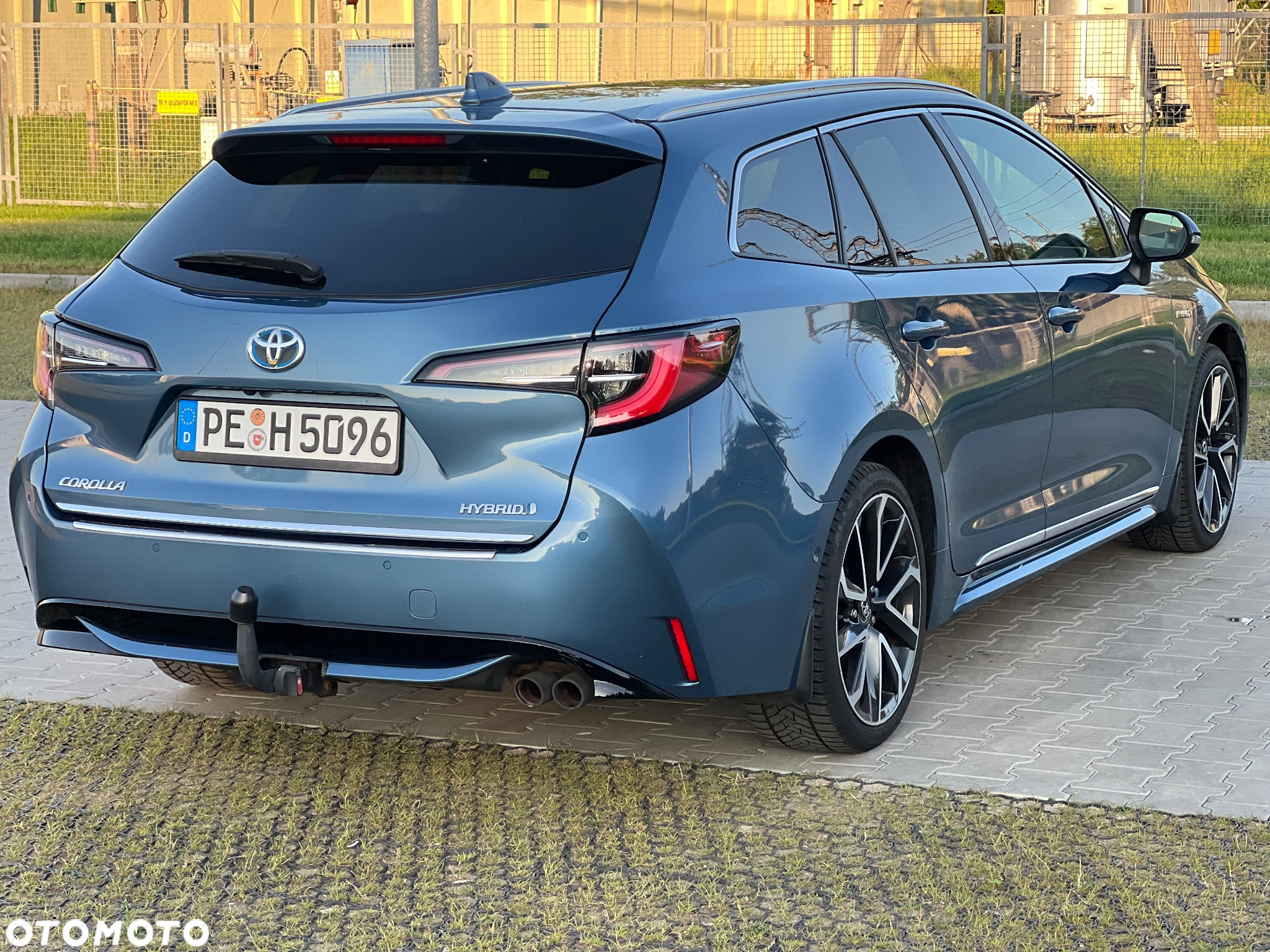Toyota Corolla 2.0 Hybrid Touring Sports Team Deutschland - 5