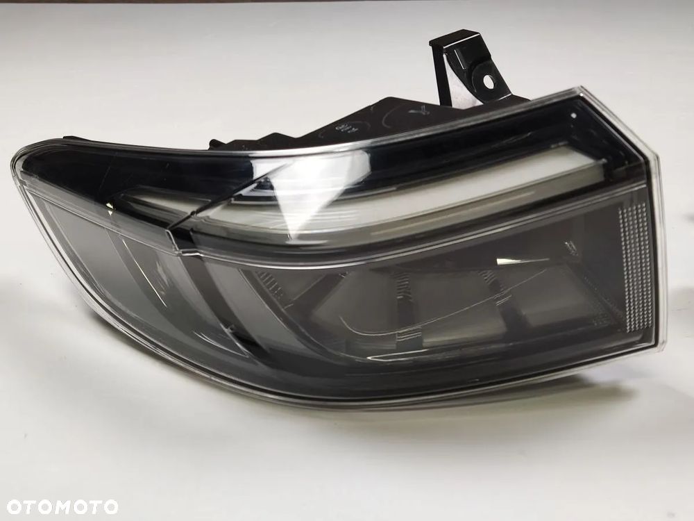 HONDA HR-V od 2021r Lampa Tylna Biała Komplet - 6