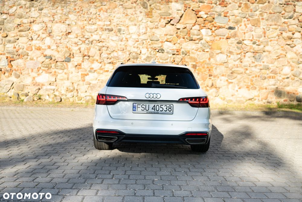 Audi A4 Avant - 14