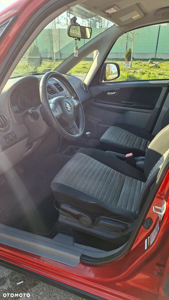 Suzuki SX4 1.6 Comfort 4WD - 9