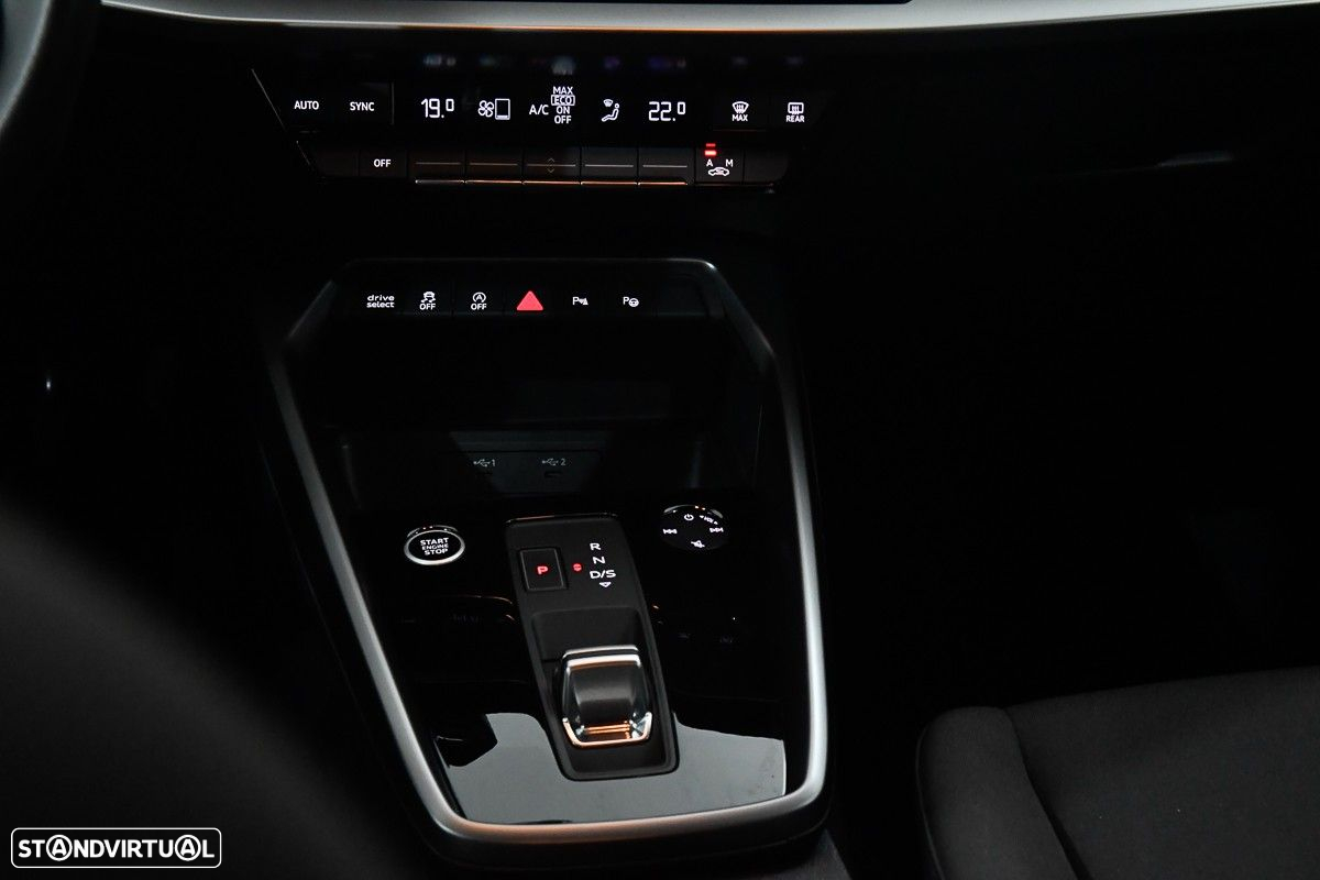 Audi A3 Sportback 30 TFSI S line S tronic - 19