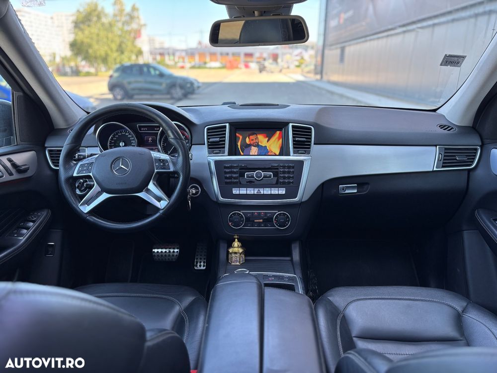Mercedes-Benz ML 350 BlueTec 4MATIC Aut - 3
