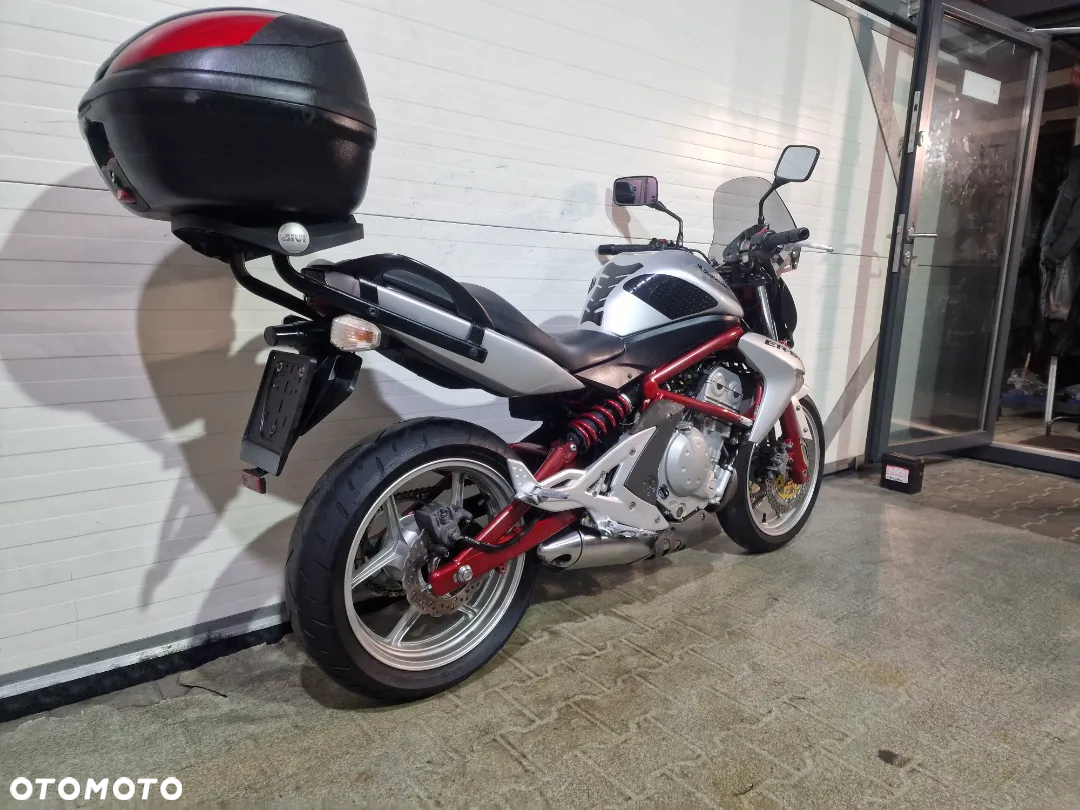 Kawasaki ER - 20