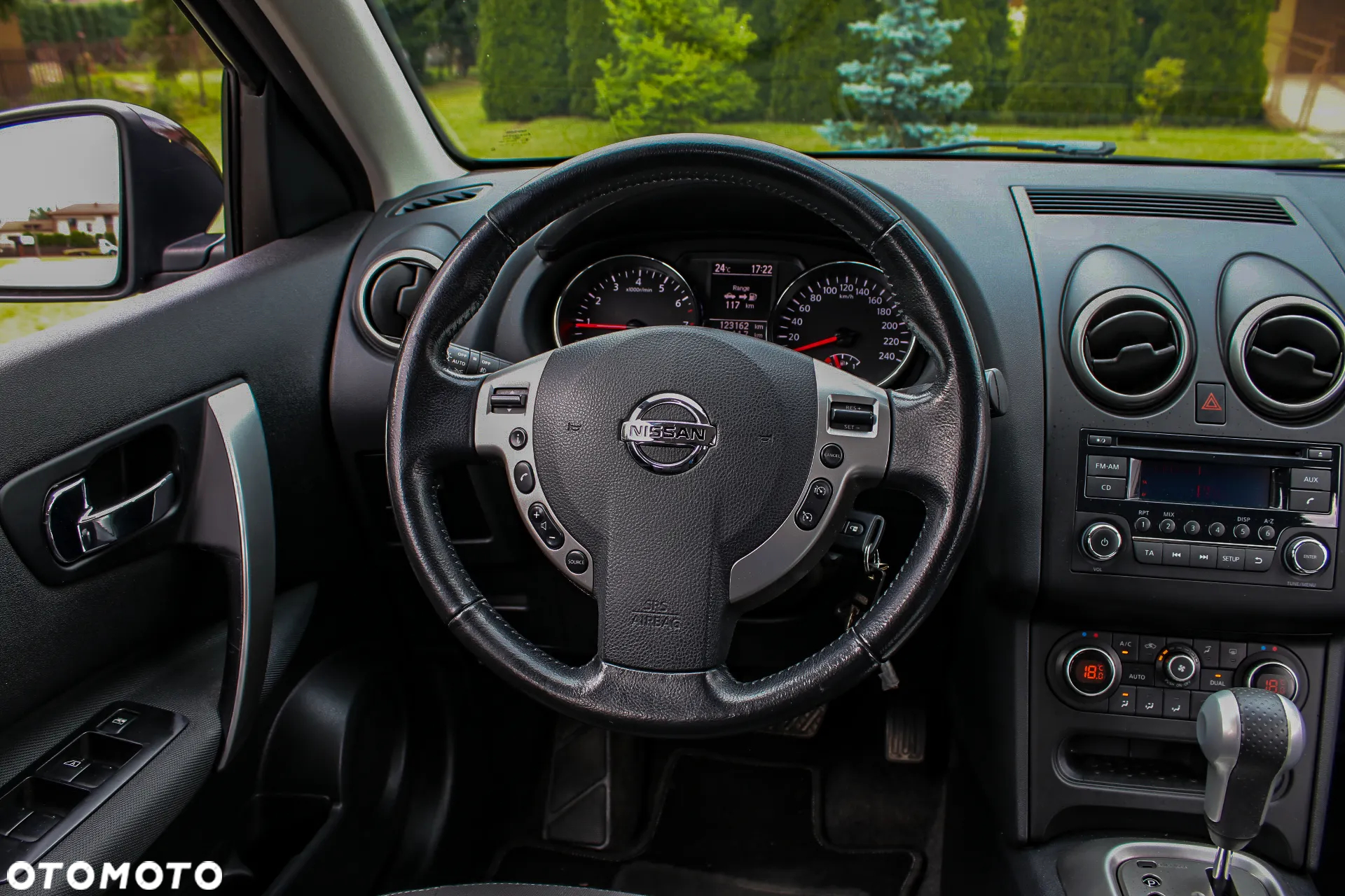 Nissan Qashqai - 25