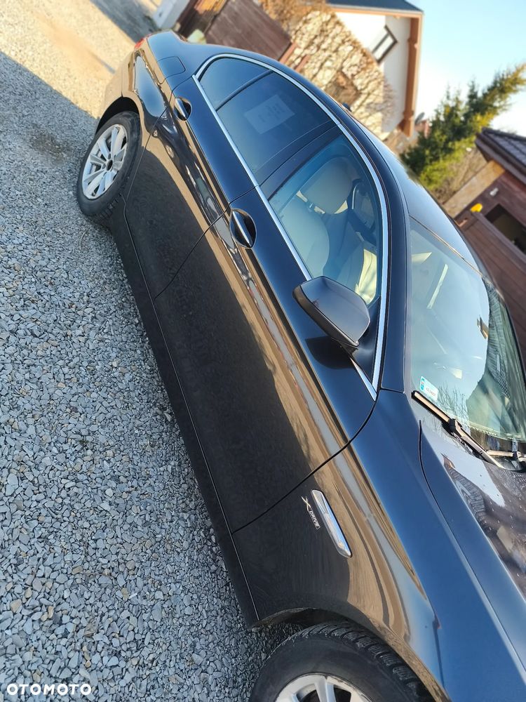 BMW Seria 5 525d xDrive Sport-Aut Luxury Line - 3