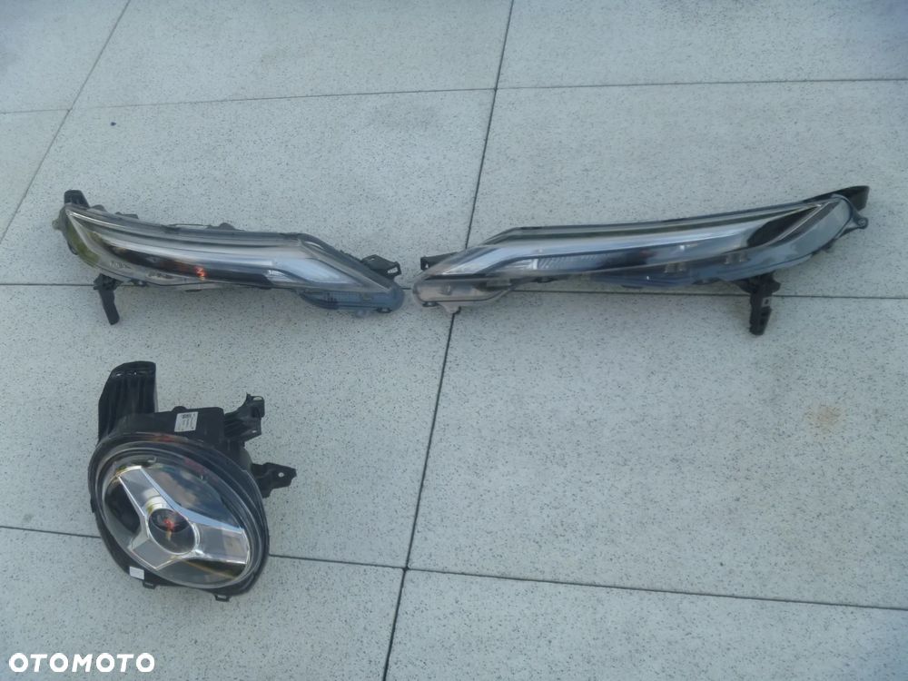 NISSAN JUKE II F16 LAMPA DRL LEWA PRAWA EUROPA IGŁA  EUROPA - 2