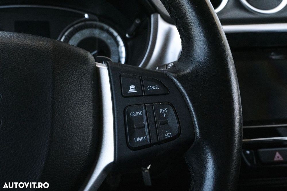 Suzuki Vitara - 21
