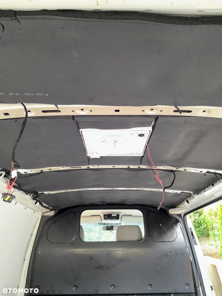 Volkswagen Transporter T5 TDI L1H1 - 10
