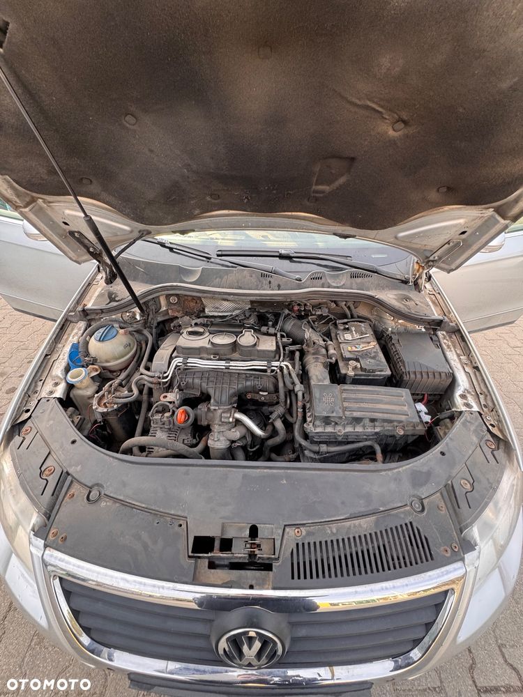 Volkswagen Passat 2.0 TDI DPF Highline DSG - 17