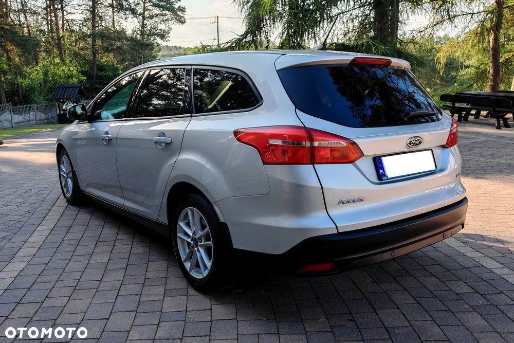 Ford Focus 1.0 EcoBoost Titanium - 3