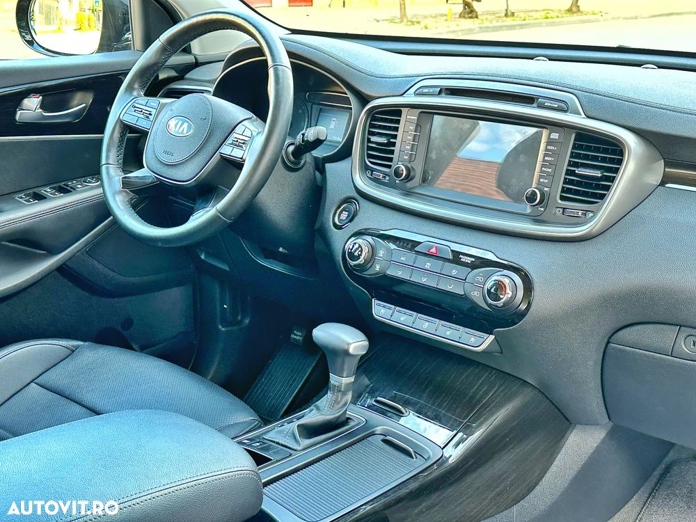 Kia Sorento - 10