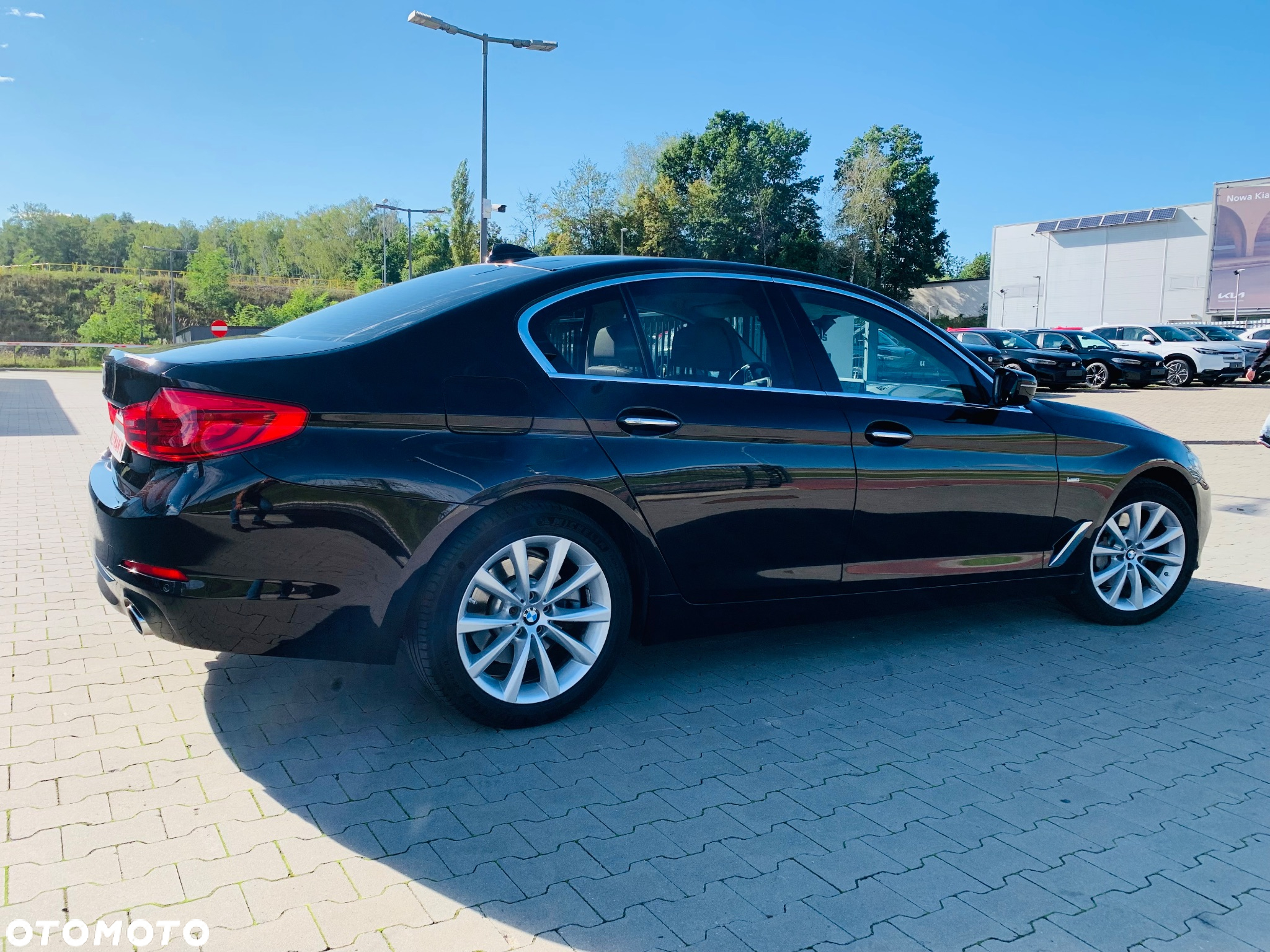 BMW Seria 5 530i GPF xDrive Luxury Line - 7