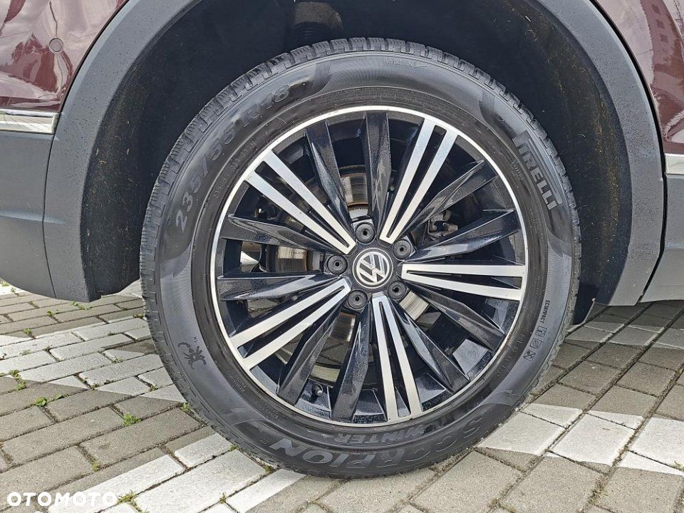 Volkswagen Tiguan - 10