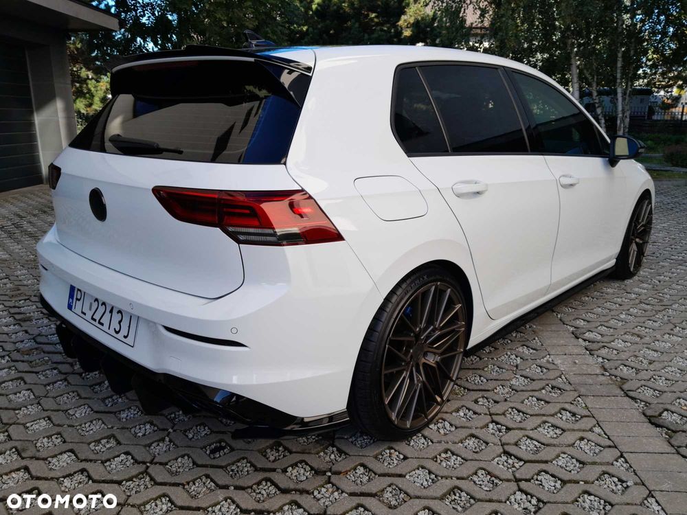 Volkswagen Golf - 8