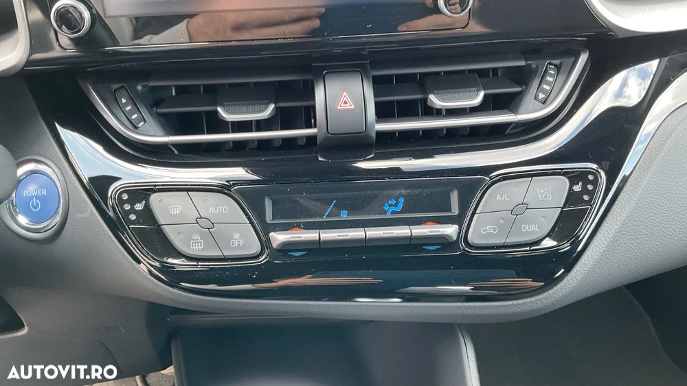 Toyota C-HR 1.8 HSD 122 CP 4x2 CVT Core - 34