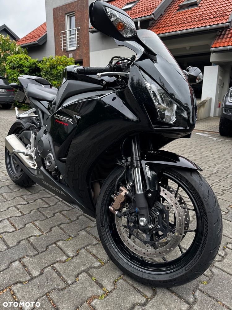 Honda CBR - 8
