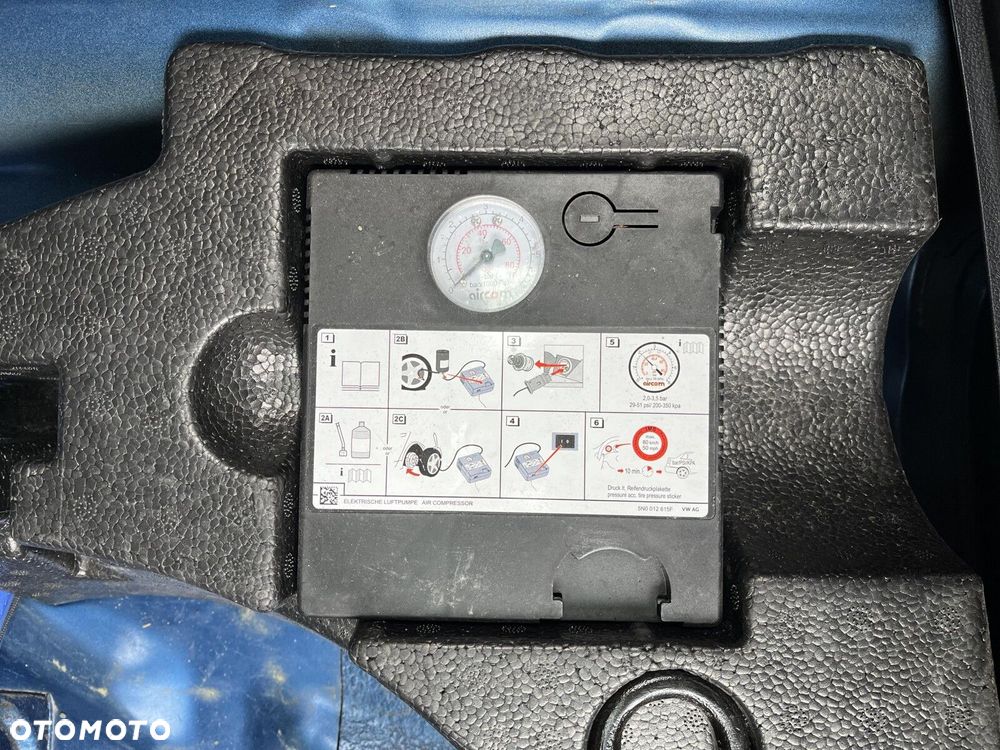 Volkswagen T-Roc - 19